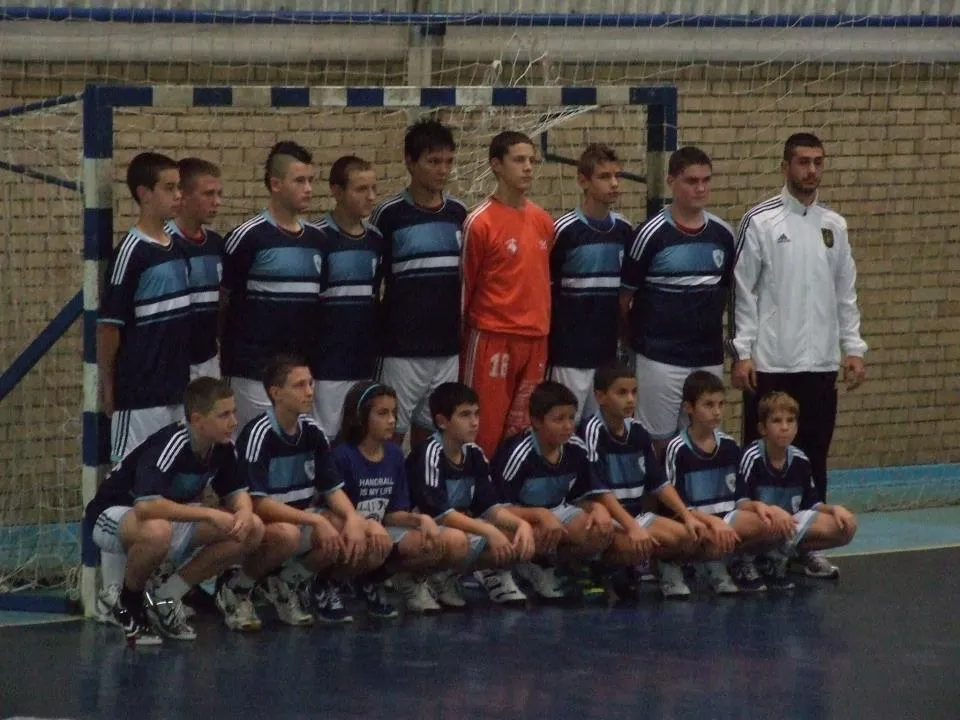 Pioniri osvetlali obraz lavova (2012)