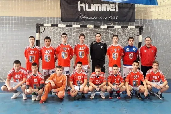 Pioniri doneli bod iz Ade (2019)