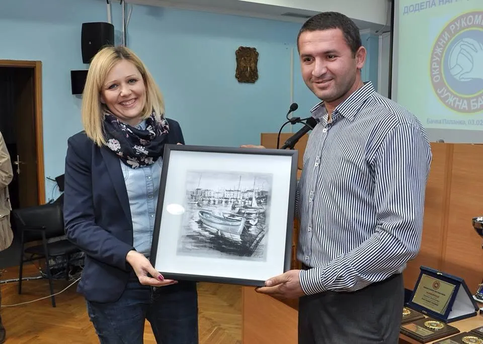 Lavovima uručeno priznanje za doprinos razvoju i unapredjenju rukometnog sporta u 2013. godini (2014)